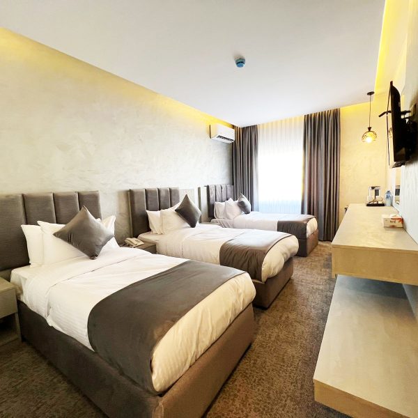 Triple Room